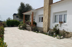 fachada casa del Bosc abril 22